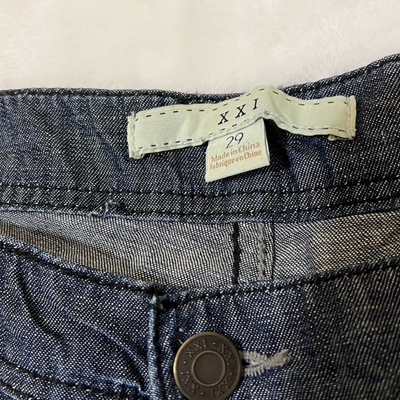 💯% Cotton Jean Shorts. - Picture 4 of 9